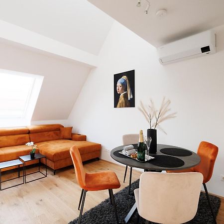 Symphony Apartments 42 - Modern Loft With Terrace And Grill In Central Location Wien Ngoại thất bức ảnh